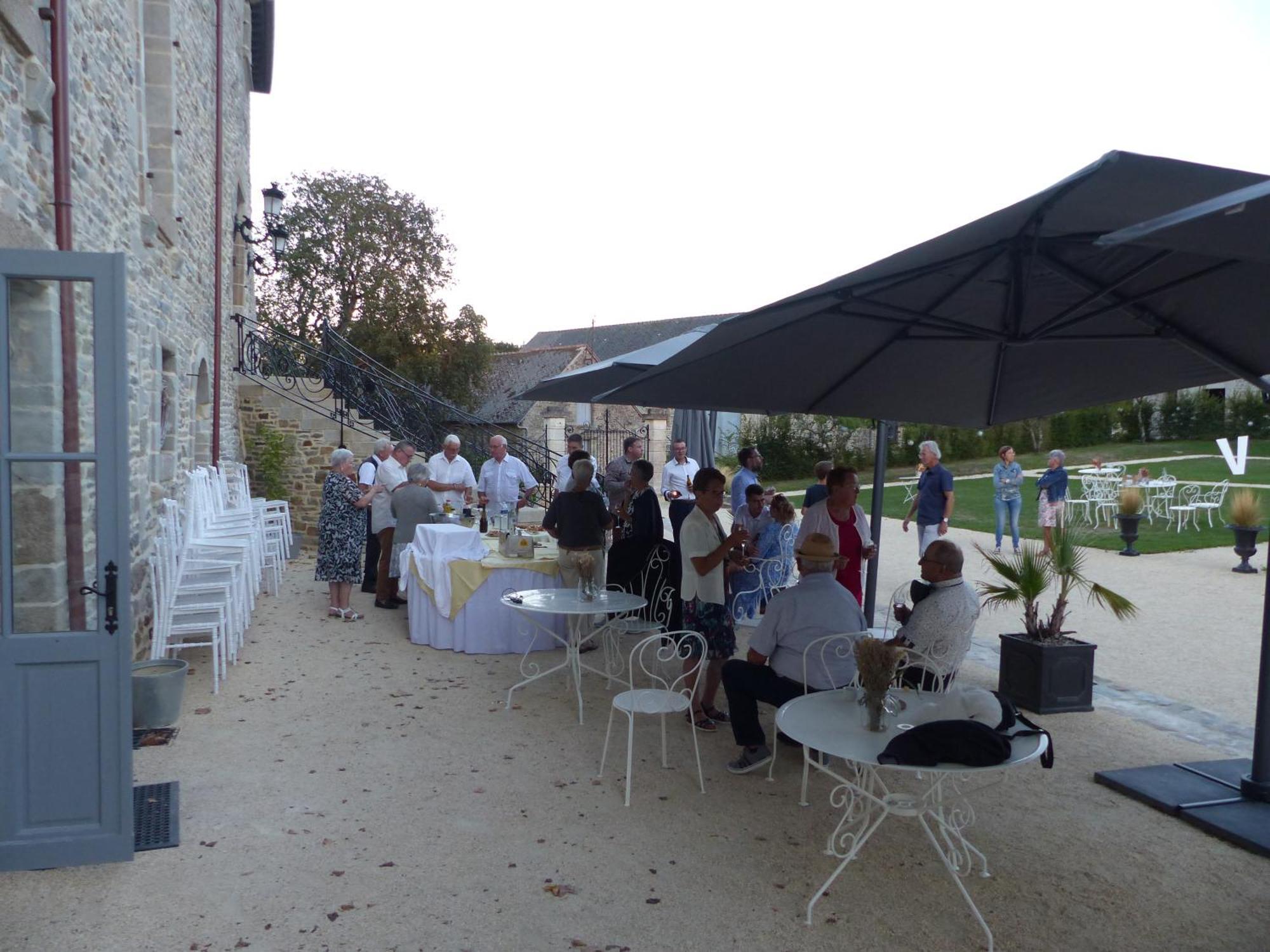 Chateau Du Bertry La Bouexiere ภายนอก รูปภาพ